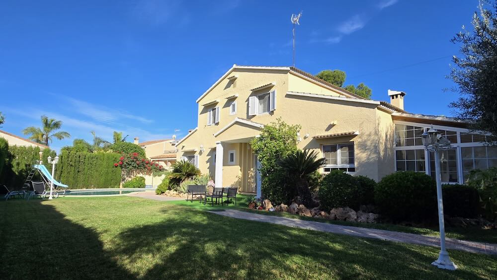 Property 2499 - Image 9